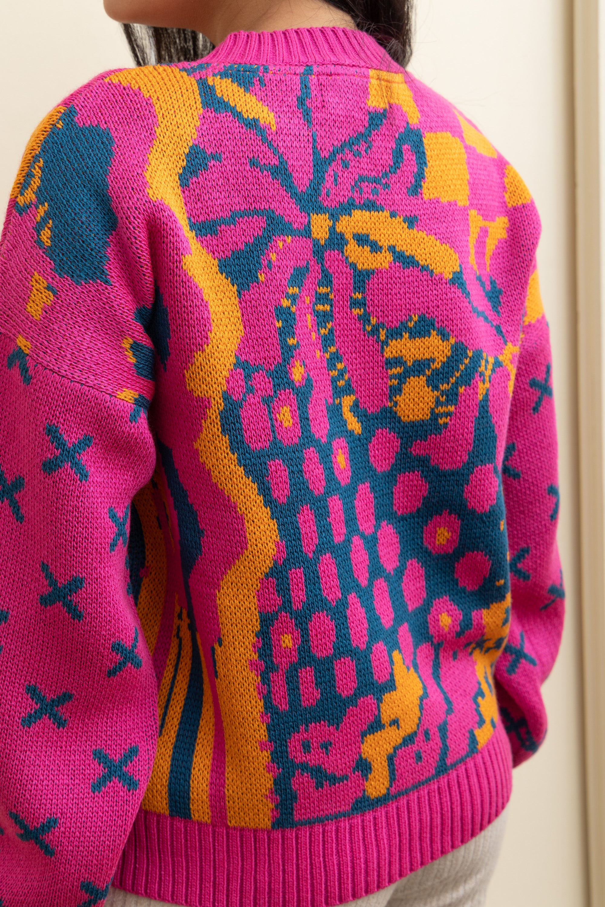 Image of Pink Knit Pullover – Classic with a Twist